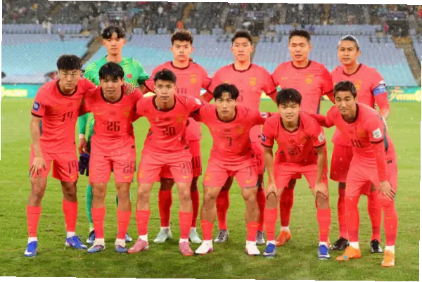 金元足球退潮后，年轻阵容为何难出线？